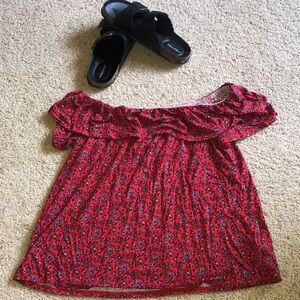 Maurice’s Red and blue off the shoulder top size medium